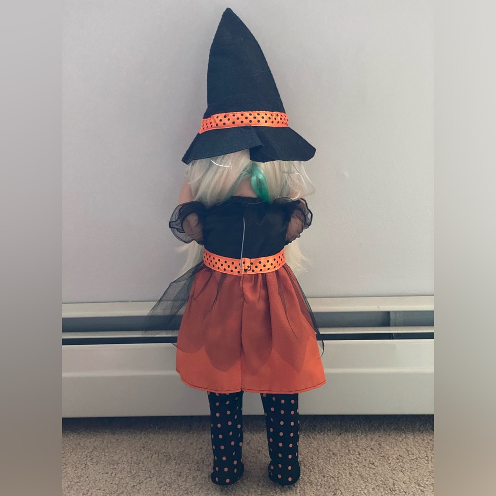 Witch Halloween costume for 18β doll π§ββοΈ π π» - Picture 4 of 16